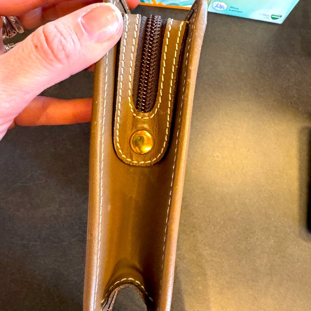 EUC Dunhill Clutch - Picture 6 of 11